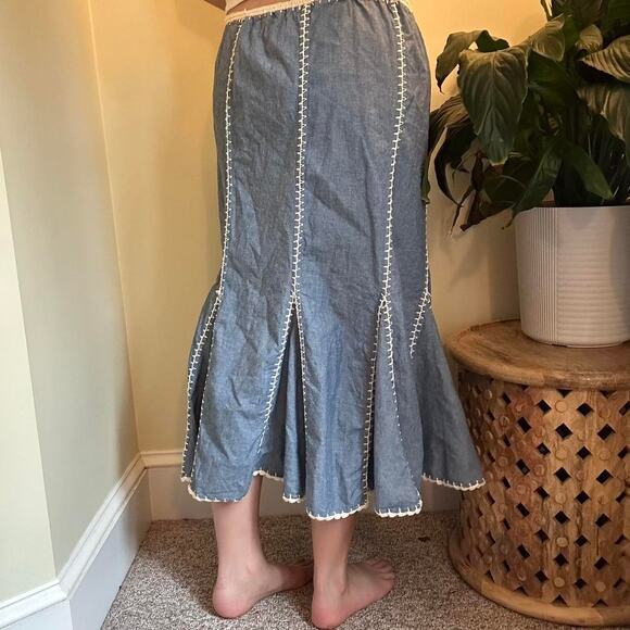 Cottagecore blue and white cotton maxi skirt with scalloped trim - Picture 3 of 6